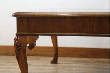 中古　美品　DREXEL HERITAGE(ドレクセルヘリテイジ)　なめらかな猫脚が目を惹くセンターテーブル(ローテーブル、リビングテーブル)(R-075665)