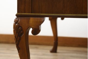 中古　美品　DREXEL HERITAGE(ドレクセルヘリテイジ)　なめらかな猫脚が目を惹くセンターテーブル(ローテーブル、リビングテーブル)(R-075665)