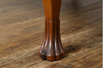 中古　美品　DREXEL HERITAGE(ドレクセルヘリテイジ)　なめらかな猫脚が目を惹くセンターテーブル(ローテーブル、リビングテーブル)(R-075665)