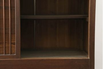 和製アンティーク　希少な幅サイズ!!　前面欅(ケヤキ)材と杉(スギ)材　上質な和の空間を演出する収納箪笥サイドボード(夜具箪笥、布団箪笥、水屋たんす、サイドキャビネット、食器棚、収納棚、戸棚)(R-075677)