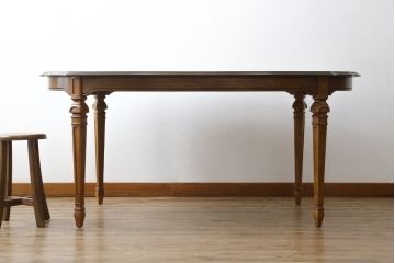 中古　希少モデル!!　DREXEL HERITAGE(ドレクセルヘリテイジ)　Grand Villa(グランドヴィラ)　凝った天板のデザインがおしゃれなダイニングテーブル(エクステンションテーブル、パーティーテーブル、4人掛け、6人掛け)(R-075679)