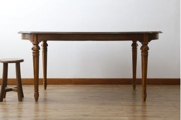 中古　希少モデル!!　DREXEL HERITAGE(ドレクセルヘリテイジ)　Grand Villa(グランドヴィラ)　凝った天板のデザインがおしゃれなダイニングテーブル(エクステンションテーブル、パーティーテーブル、4人掛け、6人掛け)(R-075679)