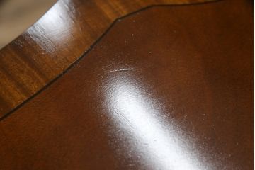 中古　美品　ドレクセル　DREXEL HERITAGE(ドレクセルヘリテイジ)　洗練された上品なデザインが魅力のコンソールテーブル(平机、引き出、サイドテーブル)(R-075680)