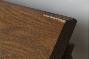 中古　三越家具　カントリーハウス　希少な絶版品!!　ブルージュ　挽き物加工や引手のデザインがおしゃれ!クラシカルな雰囲気を高めるデスク(片袖机、ワークデスク、在宅用、在宅ワーク用)(R-075681)