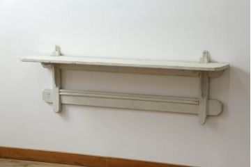 フランスアンティーク　古いペイントがレトロおしゃれなウォールラック(壁掛け飾り棚、吊り棚、ウォールシェルフ、ウッドシェルフ、木製ラック)(R-075683)