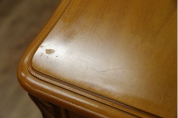 中古　美しい手彫り彫刻のロココ調猫脚チェスト(サイドチェスト、引き出し)(定価推定約80万円)(R-075685)