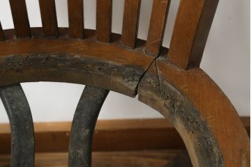 イギリスアンティーク　オーク材　バーチ材　古い木味のぬくもり感じる回転チェア(回転いす、イス、アームチェア、英国)(R-075687)