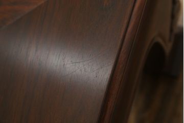 中古　美品　指物工芸家具　本紫檀(シタン)　凝った脚のデザインが目を惹くガラス天板付き座卓(ローテーブル、センターテーブル)(R-075690)
