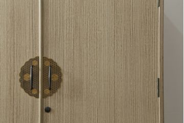 中古　柔らかな色合いと上品な佇まいが魅力的な加茂総桐箪笥(並厚、総桐たんす、衣装箪笥、着物箪笥、和タンス、引き出し)(R-075702)