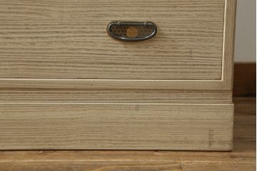 中古　柔らかな色合いと上品な佇まいが魅力的な加茂総桐箪笥(並厚、総桐たんす、衣装箪笥、着物箪笥、和タンス、引き出し)(R-075702)