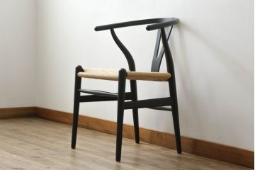 中古　北欧家具　老舗家具メーカー CARL HANSEN & SON(カール・ハンセン&サン)　ハンス J. ウェグナー(HANS J. WEGNER)デザイン　CH24　特徴的なラインを描く美しいフォルムのYチェア(ワイチェア、ダイニングチェア、アームチェア、イス、椅子)(R-075704)