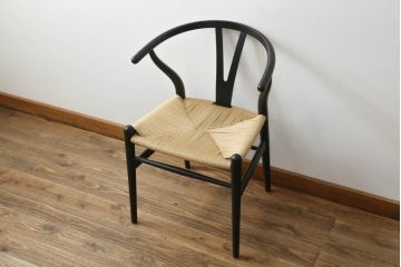 中古　北欧家具　老舗家具メーカー CARL HANSEN & SON(カール・ハンセン&サン)　ハンス J. ウェグナー(HANS J. WEGNER)デザイン　CH24　特徴的なラインを描く美しいフォルムのYチェア(ワイチェア、ダイニングチェア、アームチェア、イス、椅子)(R-075704)