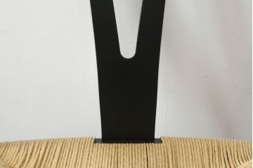 中古　北欧家具　老舗家具メーカー CARL HANSEN & SON(カール・ハンセン&サン)　ハンス J. ウェグナー(HANS J. WEGNER)デザイン　CH24　特徴的なラインを描く美しいフォルムのYチェア(ワイチェア、ダイニングチェア、アームチェア、イス、椅子)(R-075704)