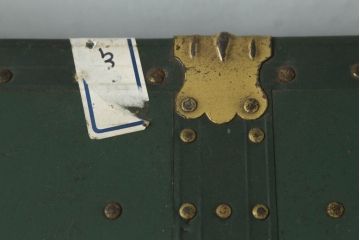 アンティーク雑貨　深緑のカラーリングが素敵!お洒落インテリアにおすすめな船トランク(舟トランク、ローテーブル、センターテーブル、収納、ディスプレイ、店舗什器)(R-075708)
