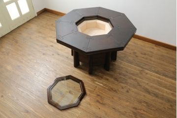 中古　星野民芸(星野民藝)　桜材　個性的なデザインが存在感を放つ八角炉(ダイニングテーブル、囲炉裏、2人掛け、4人掛け)(R-075711)