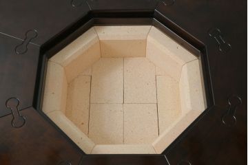 中古　星野民芸(星野民藝)　桜材　個性的なデザインが存在感を放つ八角炉(ダイニングテーブル、囲炉裏、2人掛け、4人掛け)(R-075711)