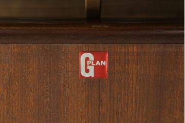 イギリスビンテージ　G-PLAN(ジープラン)　洗練された佇まいが魅力のエクステンションテーブル(ダイニングテーブル、拡張式テーブル、食卓、2人掛け、4人掛け、6人掛け、ラウンドテーブル、ヴィンテージ、英国、北欧)(R-075723)