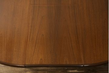 イギリスビンテージ　G-PLAN(ジープラン)　洗練された佇まいが魅力のエクステンションテーブル(ダイニングテーブル、拡張式テーブル、食卓、2人掛け、4人掛け、6人掛け、ラウンドテーブル、ヴィンテージ、英国、北欧)(R-075723)