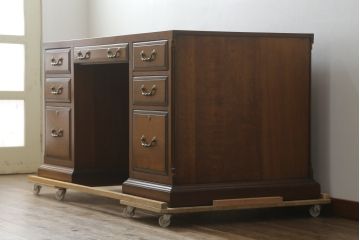 中古　美品!!　激レア　希少モデル　DREXEL HERITAGE(ドレクセルヘリテイジ)　重厚な佇まいで存在感抜群の両袖机(パートナーデスク、ニーホールデスク、ワークデスク、オフィスデスク、在宅用、在宅ワーク用)(R-075734)
