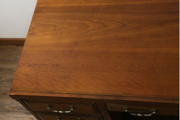 中古　美品!!　激レア　希少モデル　DREXEL HERITAGE(ドレクセルヘリテイジ)　重厚な佇まいで存在感抜群の両袖机(パートナーデスク、ニーホールデスク、ワークデスク、オフィスデスク、在宅用、在宅ワーク用)(R-075734)