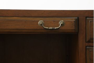 中古　美品!!　激レア　希少モデル　DREXEL HERITAGE(ドレクセルヘリテイジ)　重厚な佇まいで存在感抜群の両袖机(パートナーデスク、ニーホールデスク、ワークデスク、オフィスデスク、在宅用、在宅ワーク用)(R-075734)