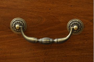中古　美品!!　激レア　希少モデル　DREXEL HERITAGE(ドレクセルヘリテイジ)　重厚な佇まいで存在感抜群の両袖机(パートナーデスク、ニーホールデスク、ワークデスク、オフィスデスク、在宅用、在宅ワーク用)(R-075734)