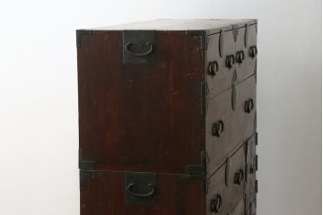 和製アンティーク　上手物!!　前面欅(ケヤキ)材　杢目の美しい二段重ね仙台姫箪笥(仙台箪笥、和たんす、収納箪笥、衣装箪笥、小箪笥、引き出し)(R-075768)