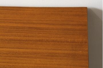 和製ビンテージ　美品　天童木工(Tendo)　チーク材　シンプルでモダンなデザインが空間をお洒落に演出するサイドボード(サイドキャビネット、収納棚、戸棚、テレビ台、テレビボード、ヴィンテージ)(R-075771)