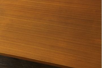 和製ビンテージ　美品　天童木工(Tendo)　チーク材　シンプルでモダンなデザインが空間をお洒落に演出するサイドボード(サイドキャビネット、収納棚、戸棚、テレビ台、テレビボード、ヴィンテージ)(R-075771)