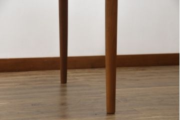 ビンテージ　チーク材　シンプルなデザインで取り入れやすいエクステンションテーブル(4人掛け、6人掛け、ダイニングテーブル、拡張式テーブル、ラウンドテーブル、食卓、ヴィンテージ)(R-075772)