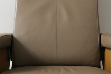中古　カリモク家具(karimoku)　ザ・ファースト(THE FIRST)　RU71　上質なくつろぎの時間を演出するリクライニングチェア(リクライニングソファ、リクライナー、アームチェア、回転チェア、1人掛け、一人掛け)(R-075773)