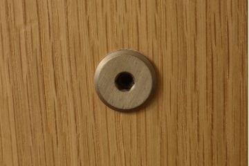 中古　オーク材　本革(レザー)　CARL HANSEN & SON(カール・ハンセン&サン) Hans J Wegner(ハンス・J・ウェグナー)デザイン　CH07　独創的なデザインが目を惹くシェルチェア(イス、椅子、ダイニングチェア、サロンチェア、イージーチェア、北欧)(定価約50万円)(R-075775)です。