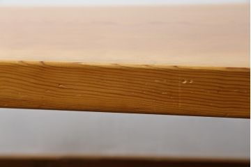 和製ビンテージ　天板肥松一枚板　美しい木目とスタイリッシュなデザインが目を惹くローテーブル(座卓、センターテーブル、リビングテーブル、ヴィンテージ)(R-075776)