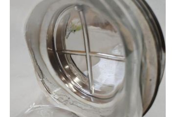 アンティーク雑貨　レトロな空間づくりにおすすめのガラス瓶(ガラスビン、菓子瓶、たばこ瓶、タバコ瓶、T.SAITO SYOUTEN、商店)(R-075778)