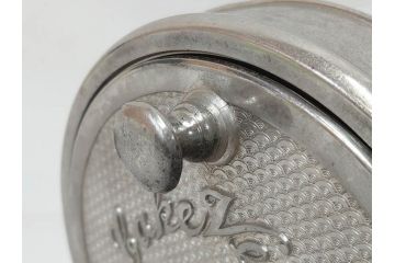アンティーク雑貨　レトロな空間づくりにおすすめのガラス瓶(ガラスビン、菓子瓶、たばこ瓶、タバコ瓶、T.SAITO SYOUTEN、商店)(R-075778)