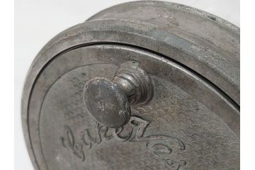 アンティーク雑貨　レトロな空間づくりにおすすめのガラス瓶(ガラスビン、菓子瓶、たばこ瓶、タバコ瓶、T.SAITO SYOUTEN、商店)(R-075779)