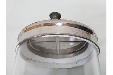 アンティーク雑貨　レトロな空間づくりにおすすめのガラス瓶(ガラスビン、菓子瓶、たばこ瓶、タバコ瓶、T.SAITO SYOUTEN、商店)(R-075784)