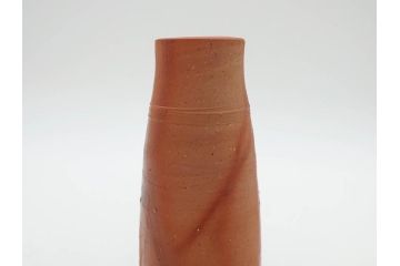 人間国宝　藤原雄　備前　緋襷　味わい深い風合いが魅力的な掛花入(花瓶、花器、花生、共箱付き)(R-075786)