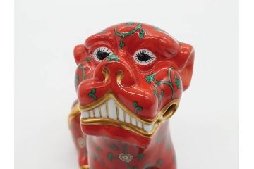 ヘレンド　ハンガリー　HEREND HVNGARY　シノワズリシリーズ　狛犬ペア　西安の黒・赤　右足・左足上げ　2点セット(こまいぬ、手描き、磁器、置物、飾り物、獅子、しし、シシ、HUNGARY)(R-075787)