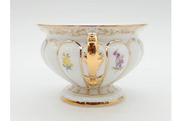 ドイツ　マイセン　Meissen　金彩　宮廷の小花　Xフォーム　ゴールドの装飾が優美な印象を与えるトリオセット(散らし小花、カップ&ソーサー、C&S、プレート、皿、洋食器)(R-075788)