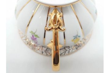 ドイツ　マイセン　Meissen　金彩　宮廷の小花　Xフォーム　ゴールドの装飾が優美な印象を与えるトリオセット(散らし小花、カップ&ソーサー、C&S、プレート、皿、洋食器)(R-075788)