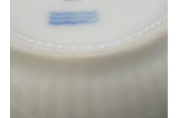 デンマーク　ROYAL COPENHAGEN(ロイヤルコペンハーゲン)　ホワイトフルーテッド ハーフレース　ブルーフラワー カーブ　ハイハンドル 気品漂う佇まいが魅力のカップ&ソーサー3客セット(White Fluted、C&S、洋食器)(R-075792)