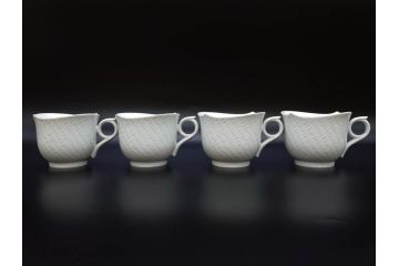 ドイツ　マイセン　Meissen　波の戯れ　ホワイト　さざ波のようなデザインが素敵なマグ4客・ティーカップ&ソーサー4客(C&S、マグカップ、洋食器)(R-075794)