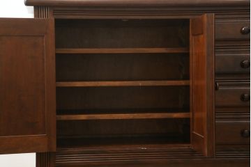 中古　美品　松本民芸家具　特注サイズ　洗練された佇まいのクリデンザサイドボード(クレデンザ、リビングボード、収納棚、戸棚)(R-075809)
