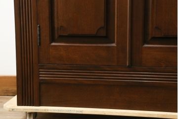 中古　美品　松本民芸家具　特注サイズ　洗練された佇まいのクリデンザサイドボード(クレデンザ、リビングボード、収納棚、戸棚)(R-075809)