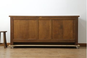 中古　美品　松本民芸家具　特注サイズ　洗練された佇まいのクリデンザサイドボード(クレデンザ、リビングボード、収納棚、戸棚)(R-075809)