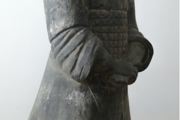 中国ヴィンテージ　特大!!　堂々とした立ち姿で威厳を感じさせる兵馬俑の像　(R-075812)