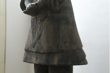 中国ヴィンテージ　特大!!　堂々とした立ち姿で威厳を感じさせる兵馬俑の像　(R-075812)