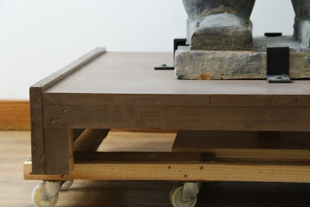 中国ヴィンテージ　特大!!　堂々とした立ち姿で威厳を感じさせる兵馬俑の像　(R-075812)