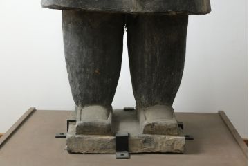 中国ビンテージ　特大!!  堂々とした立ち姿で威厳を感じさせる兵馬俑の象(焼物、オブジェ、将軍俑?、置物、ディスプレイ、店舗什器、ヴィンテージ)(R-075812)